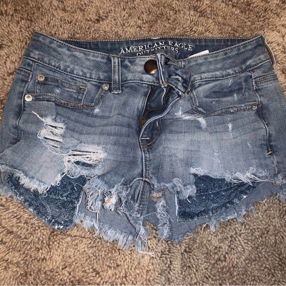 American Eagle Outfitters Distressed Blue Jean Shorts Size 2